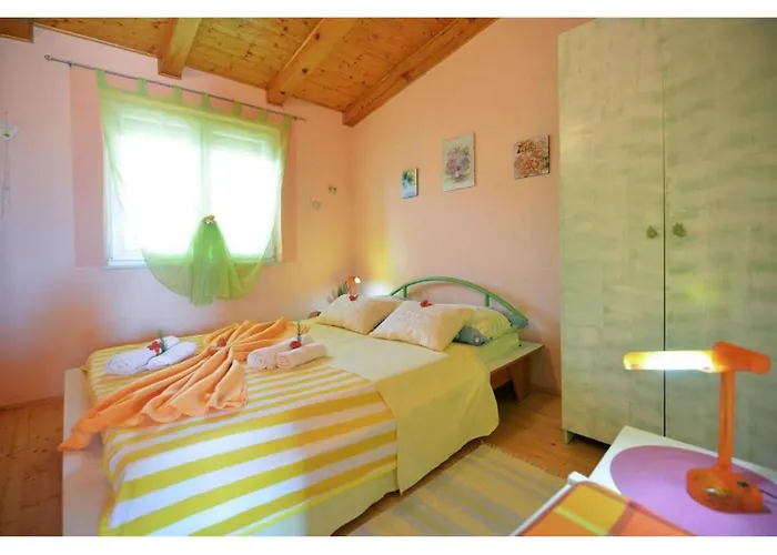 Sunshine Apartment *